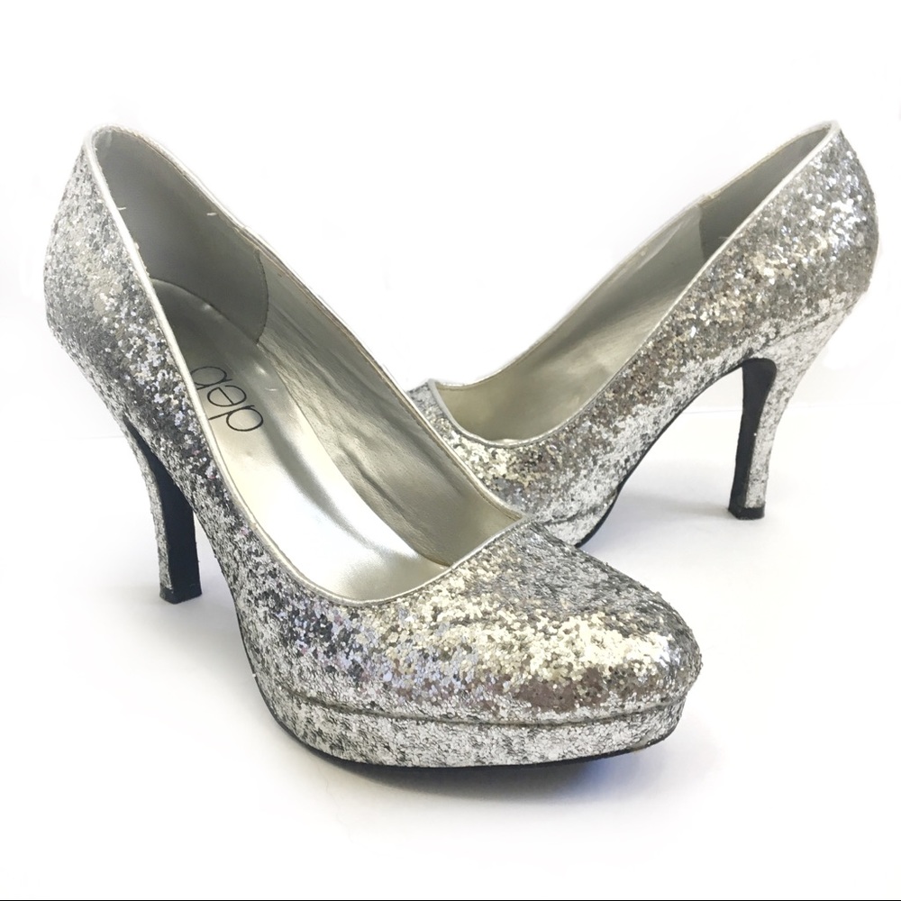 Silver glitter heels 4.5” platform pumps size 10